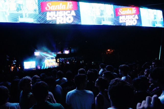 Miles de personas disfrutaron del comienzo de Música en el Río