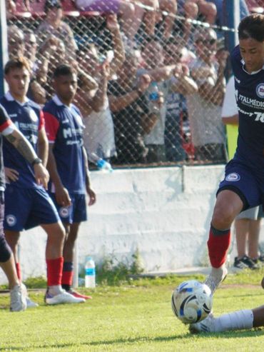Por la llegada de la selección al país, suspendieron los partidos de Leones FC y Central Córdoba
