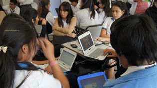 Alerta por engaño y acoso a través de las redes sociales