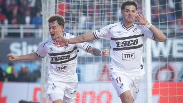 Platense superó a San Lorenzo de visitante y definirá el Apertura ante Huracán Platense superó a San Lorenzo de visitante y definirá el Apertura ante Huracán