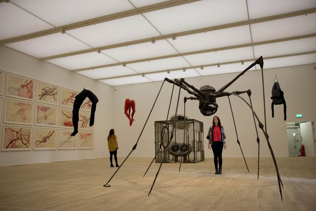 Muestra. Una obra de la artista Louise Bourgeois en el nuevo espacio.