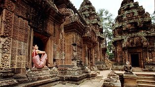 Un turista argentino fue detenido en Camboya por posar desnudo en un templo