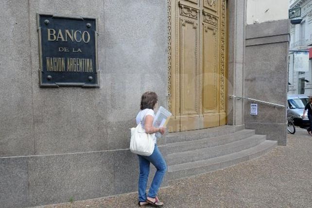 Se reanudó el servicio de colectivos, pero será otra jornada sin bancos