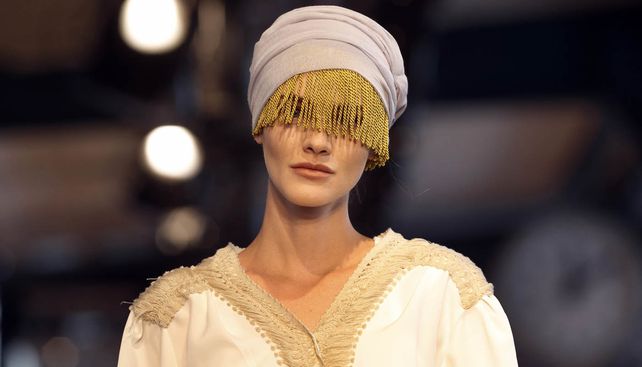 Turquía se debate entre la tradición y la vanguardia en la Semana de la Moda