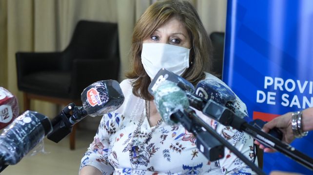 La ministra de Educación habló en LT8.