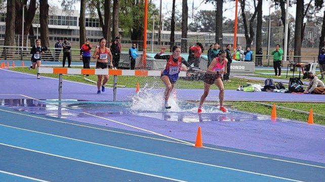 La Federación Santafesina tuvo un correcto desempeño en el Campeonato Nacional U18 de atletismo.