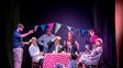 El taller de teatro Magnafama de Timbúes, brilló con la presentación de la obra La verdad de la mentira