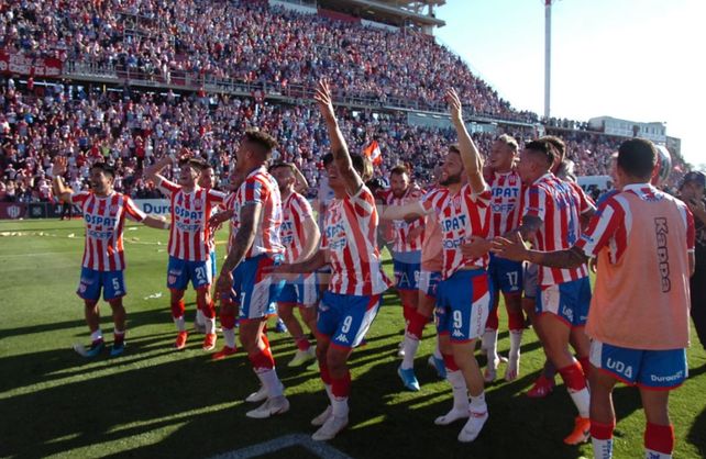 Unión fue más que un pálido Colón y se llevó el Clásico Santafesino