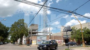 Barrio Candioti: sea una antena, o un tanque, la estructura no está habilitada