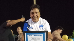 Daniel Riquelme, hoy en Argentino de San Lorenzo, lo tuvo a Di María en las inferiores de Central.