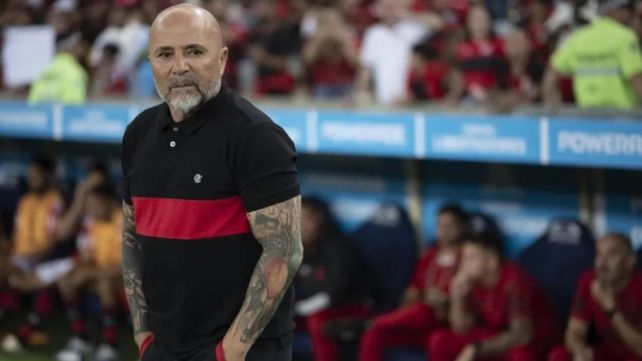 El ayudante de Sampaoli fue acusado de golpear a un futbolista del Flamengo
