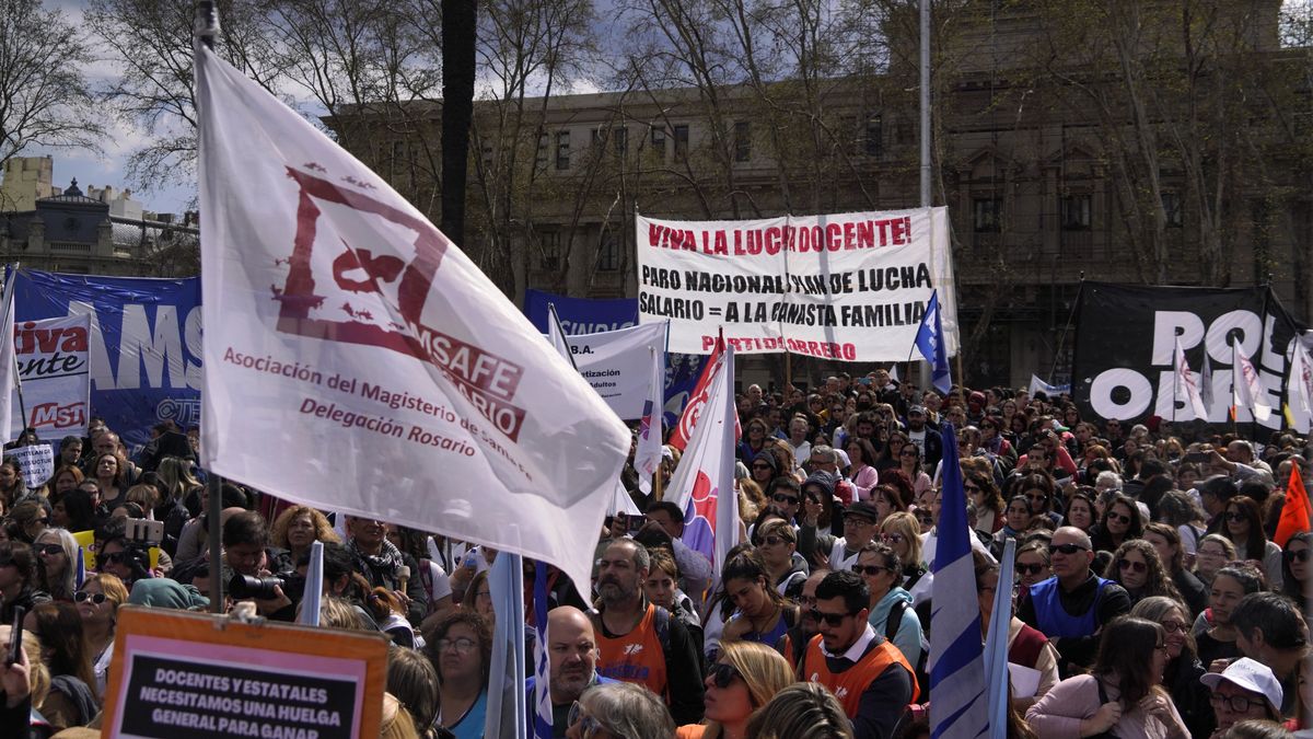 Paran por dos días los docentes de la UNR