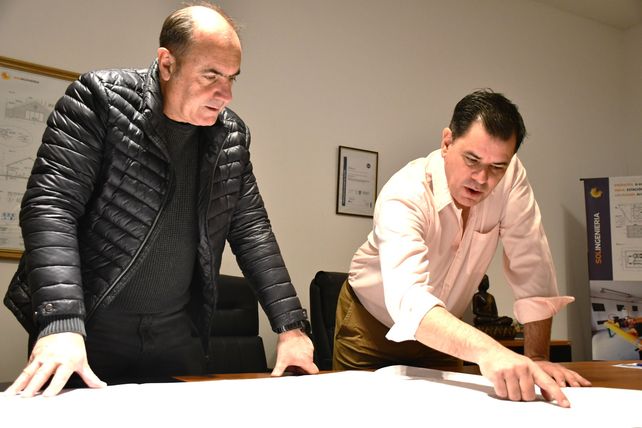 Phighin y Sala evaluaron el avance de la construcción de la estación reductora de presión que permitirá mayor flujo de gas natural para Alvear.
