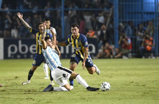 Los canallas estuvieron a punto de anotar con una pelota parada.