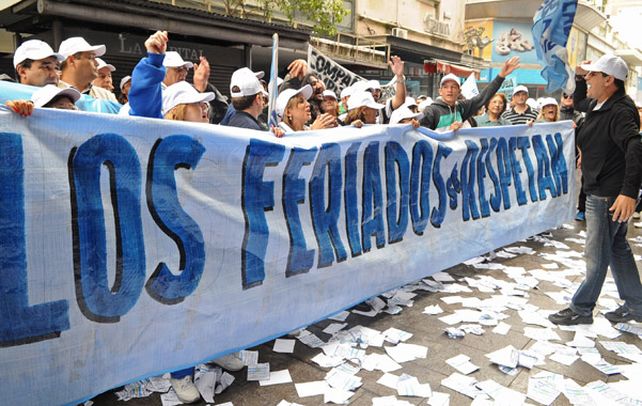La Asociación Empleados de Comercio anunció piquetes en las sucursales que la cadena de supermercados Coto tiene en Rosario. (Foto: S.Salinas)