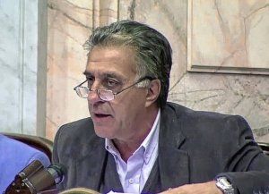 Néstor Pitrola apuntó contra Manuel Adorni y habló de alta corrupción del Estado