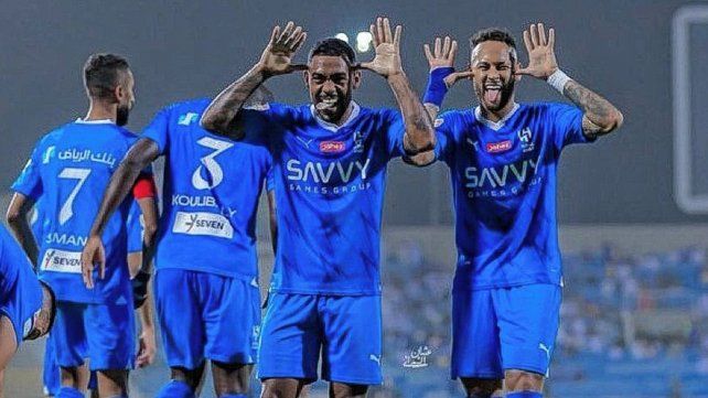 El brasileño Neymar sumó los primeros minutos en el fútbol de Arabia Saudita.