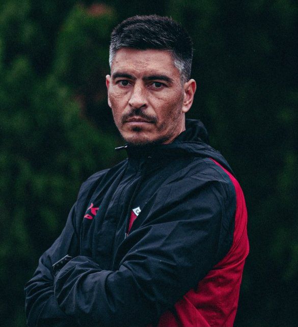 Paolo Goltz debuta como ayudante de campo de Iván Delfino.