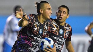 El paraguayo Mario Otazú se mostró muy feliz de venir a jugar a Colón.&nbsp;