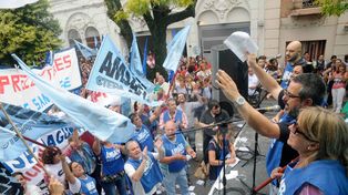 El miércoles empiezan las clases, pero los paros continuarán la semana próxima