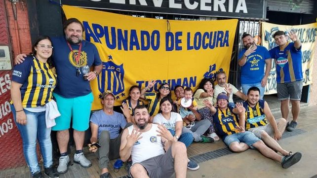 Los hinchas de Central en la filial de Tucumán.  Los hinchas de Central en la filial de Tucumán.