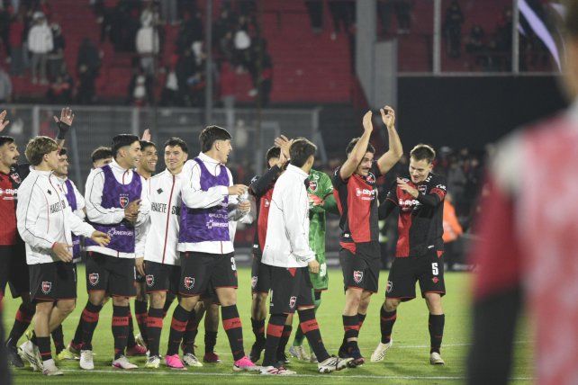 La imagen que ahora el equipo de Frank Kudelka tratará de repetir en su visita a La Plata. Newell’s enfrenta a un siempre bravo Estudiantes