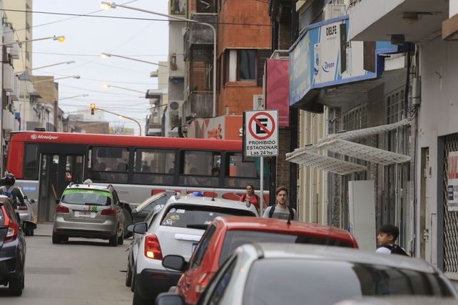 El mal estacionamiento, la infracción más constatada y multada