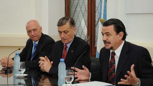 Rubén Galassi, ex ministro de Gobierno y actual diputado provincial, salió en defensa de Hermes Binner y Antonio Bonfatti.