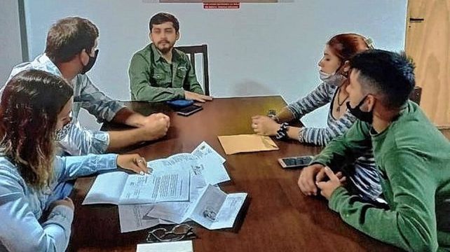 Estaba prófugo de la justicia y se postuló como precandidato a diputado nacional local. Fue detenido en Laguna Blanca