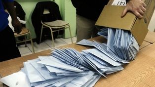 El escrutinio será más rápido porque hay menos boletas para elegir y contar.