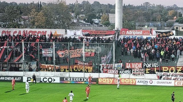 Los hinchas de Colón volvieron a acompañar en buen número para la Copa Argentina