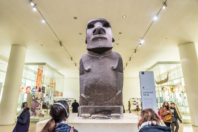 El moái robado en la Isla de Pascua por un capitán inglés en 1868. 