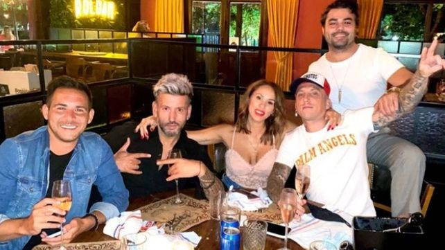 La foto donde Barby Silenzi abrazando a El Polaco que hace pensar que la pareja podría reconciliarse.