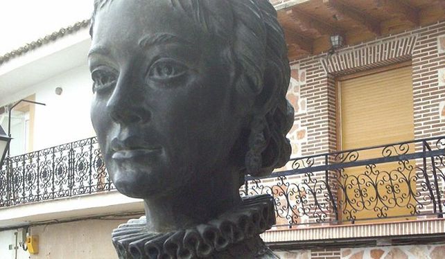 El busto de Catalina de Salazar y Palacios.