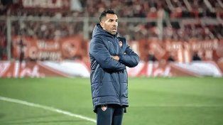 Tevez pidio tres o cuatro refuerzos de jerarquía para el próximo plantel de Independiente.