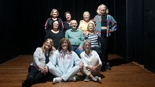 Un taller de teatro para mayores de 50 años afirma que nunca es tarde para jugar