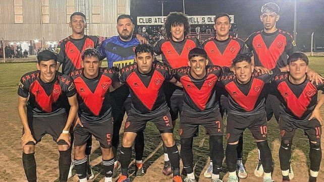 Newells consiguió un gran triunfo frente a Colón en barrio Roma. Newells consiguió un gran triunfo frente a Colón en barrio Roma.