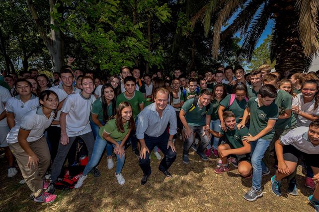 Bordet inicia un nuevo mandato con una alta valoración positiva