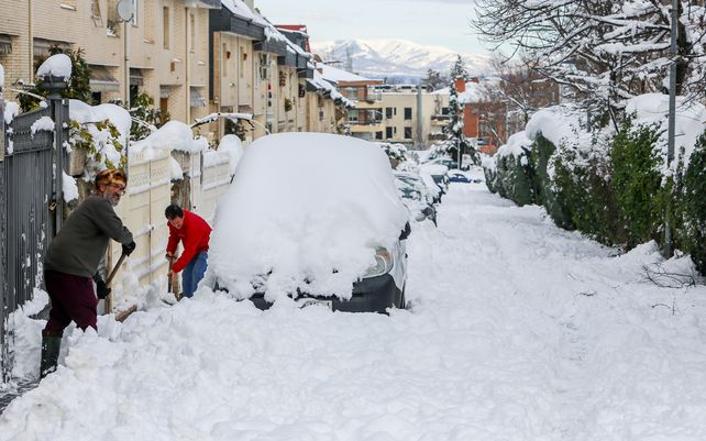 Madrid se paraliza tras la histórica nevada