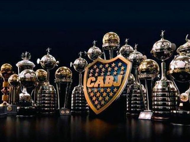 ¡Boca respondió las burlas de River con muy buenos afiches!