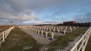 Llega a Malvinas un equipo forense para identificar a soldados argentinos