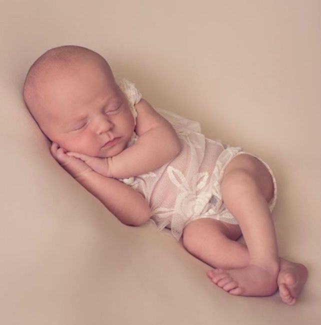 El tierno album de fotos de Roma, la hija de Rocío Guirao Díaz y Nicolás Paladni
