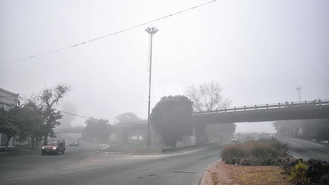 Las postales de Santa Fe bajo la niebla del domingo