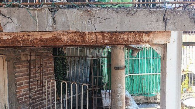 Alerta en el Fonavi San Jerónimo: vecinos denuncian peligro de derrumbe de estructuras de una de las torres