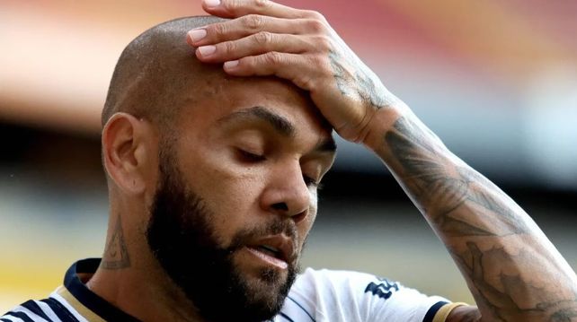 Dani Alves rompió el silencio desde la cárcel tras la denuncia por violación