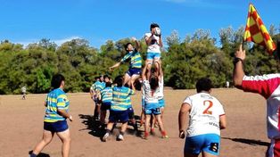 El seleccionado de la Unión Santafesina derrotó a Misiones, pero cayó ante UROBA.