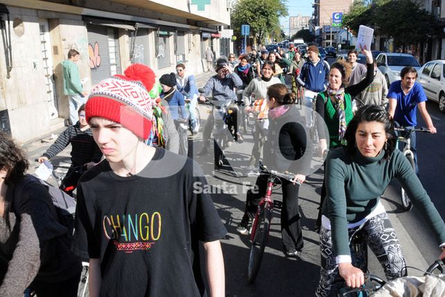 Una manifestación que llenó de color