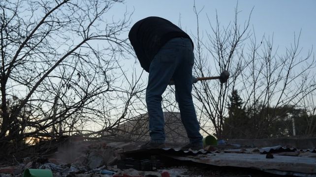 Los obreros derribaron el búnker a primera hora de la mañana&nbsp;