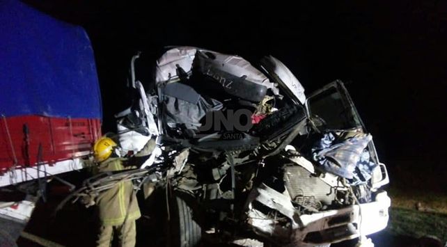 Las imágenes del accidente entre camiones en la RN Nº34