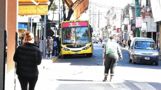 Transporte en Santa Fe: empresarios niegan una deuda con UTA y aseguran normalidad del servicio pese al conflicto salarial